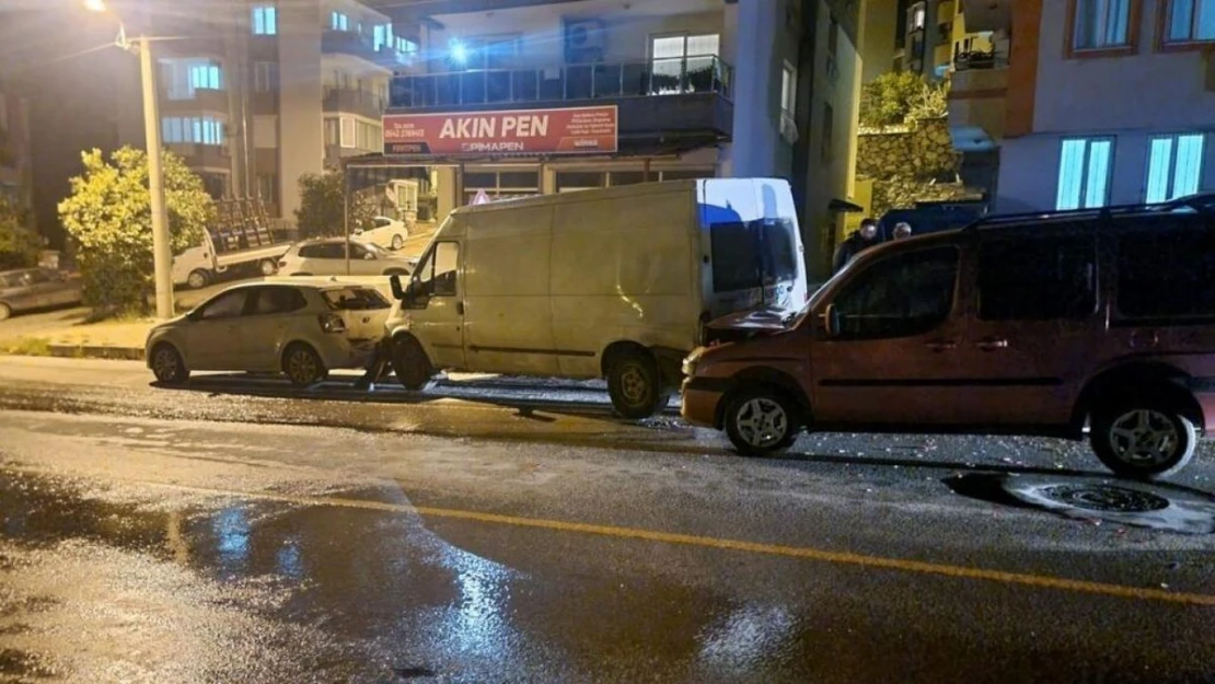 Milas'ta trafik kazası: 1'i ağır, 2 yaralı