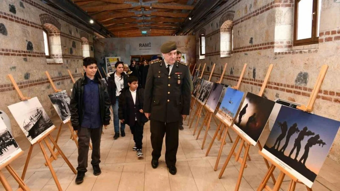 Milli Savunma Bakanlığından Cumhuriyet'in 100'üncü yılına özel fotoğraf sergisi