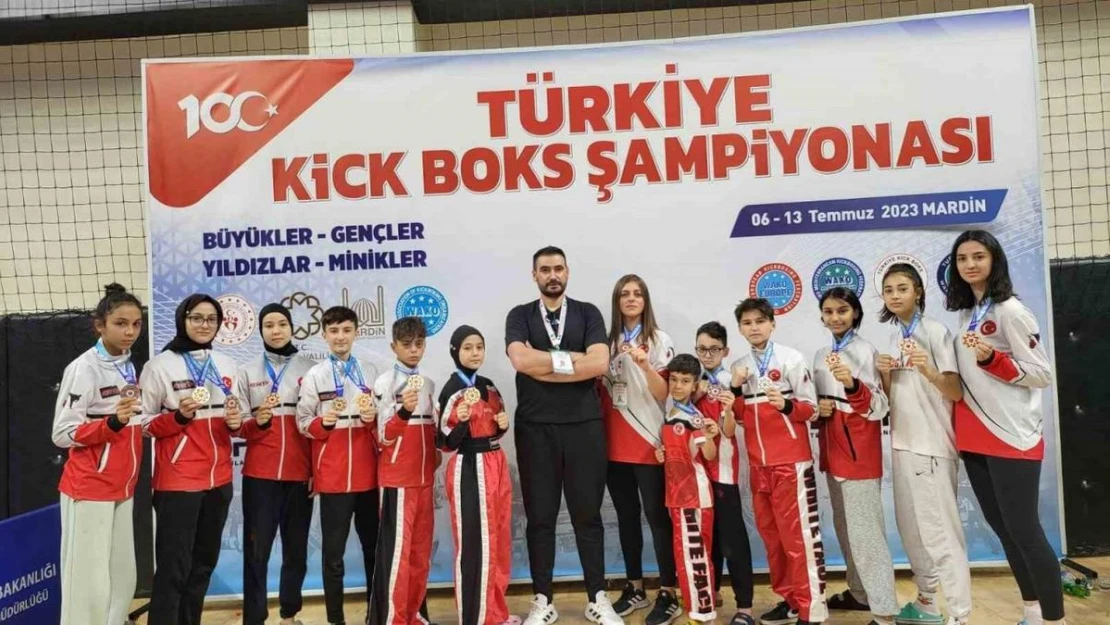 Milli Takım Antrenörü Ekrem Kesgin'e yine yeniden milli görev