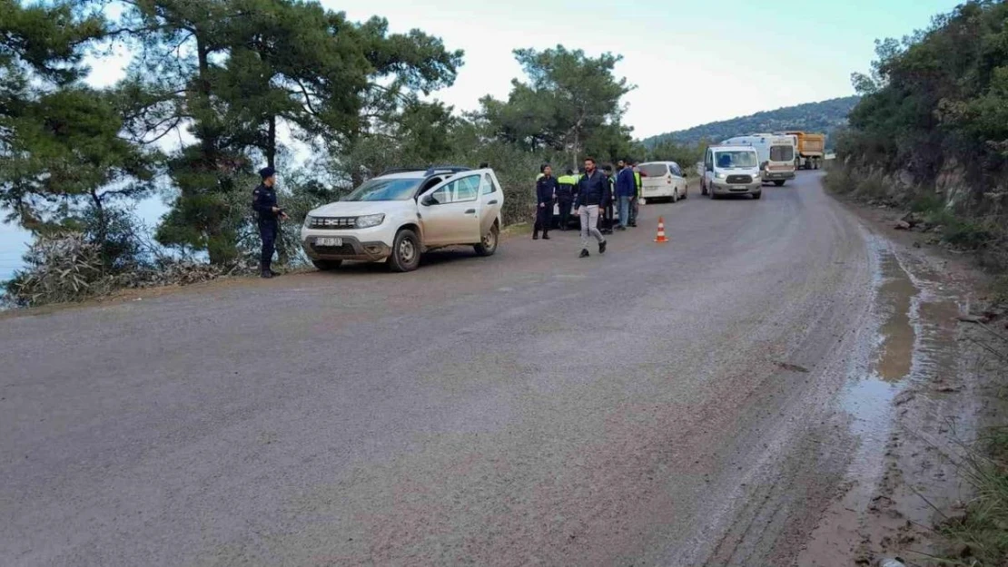 Minibüs şarampole yuvarlandı 7 yaralı