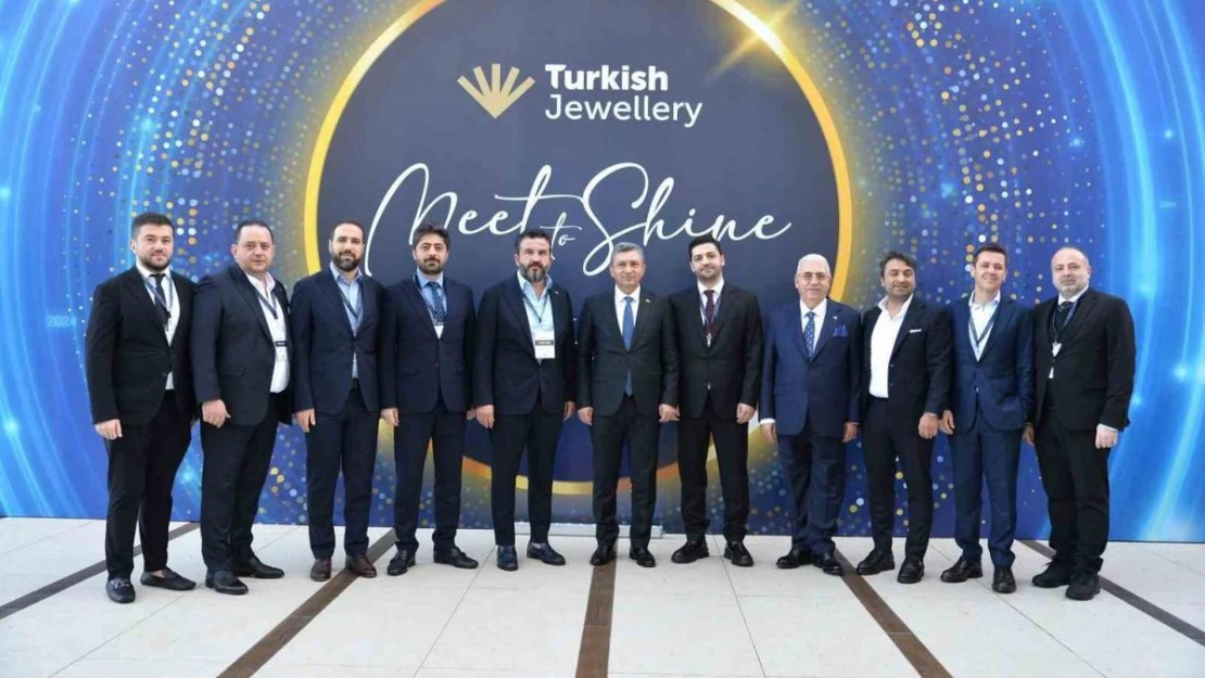 Mücevher Antalya'da parladı