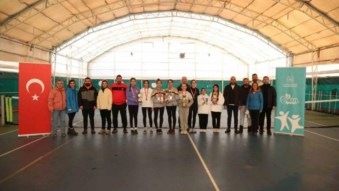 Muğla'da okul sporları yıldızlar tenis il birincisi belli oldu