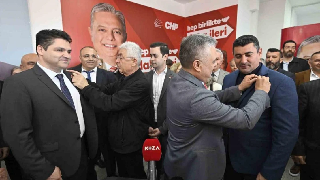 Muratpaşa'da 150 İYİ Parti üyesi törenle CHP'ye katıldı