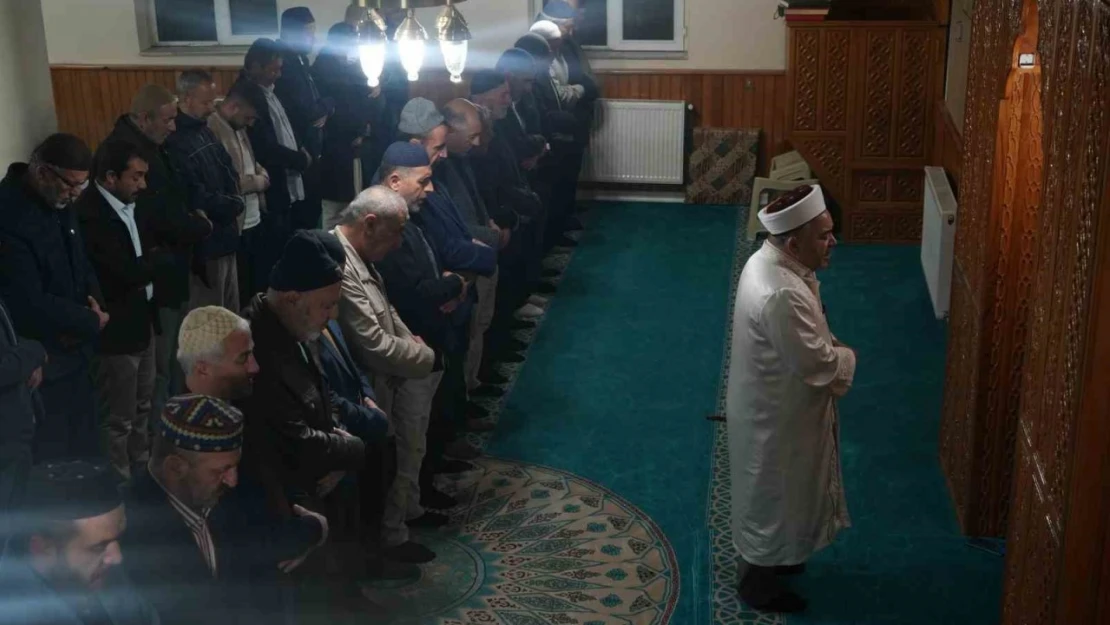 Muş'ta Gazze için camilerde dua edildi