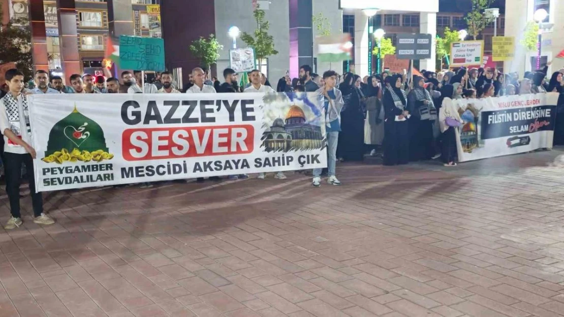 Muş'ta yüzlerce kişi Haniye için yürüdü