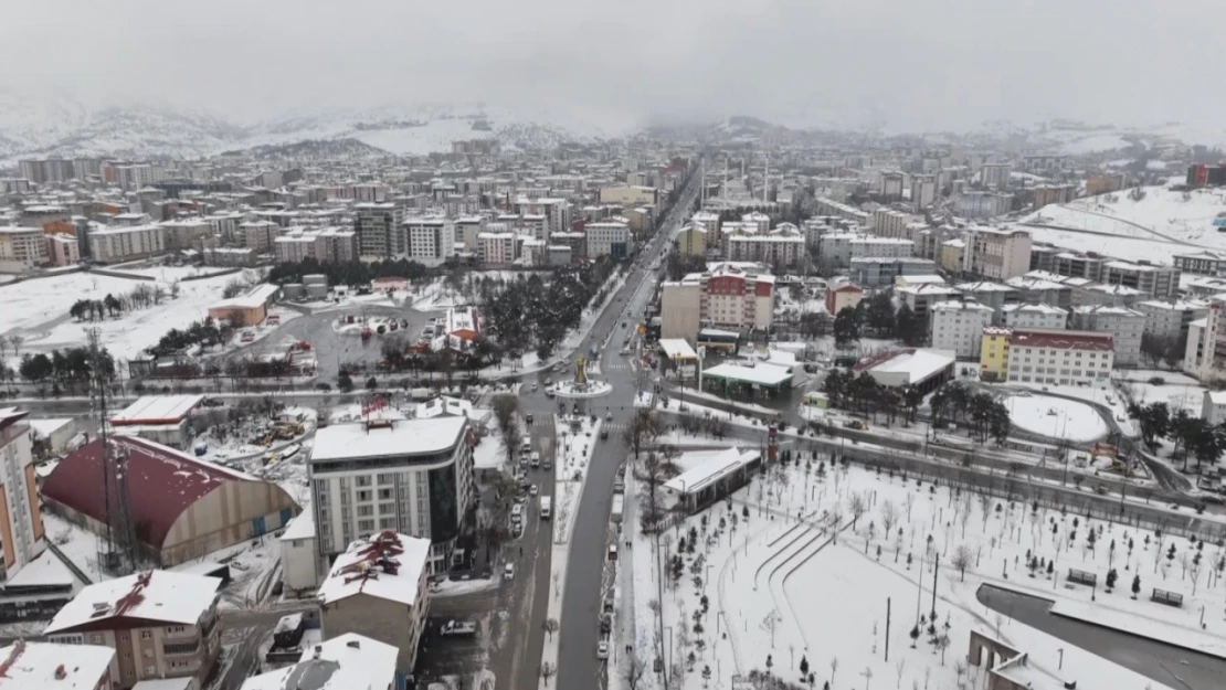 Muş'un mest eden kış manzaraları havadan görüntülendi