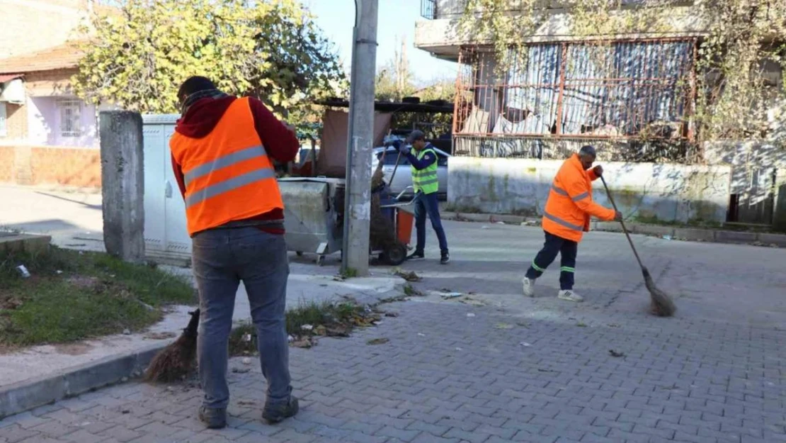 Nazilli Belediyesi Temizli İşleri Müdürlüğü çalışmalarını sürdürüyor