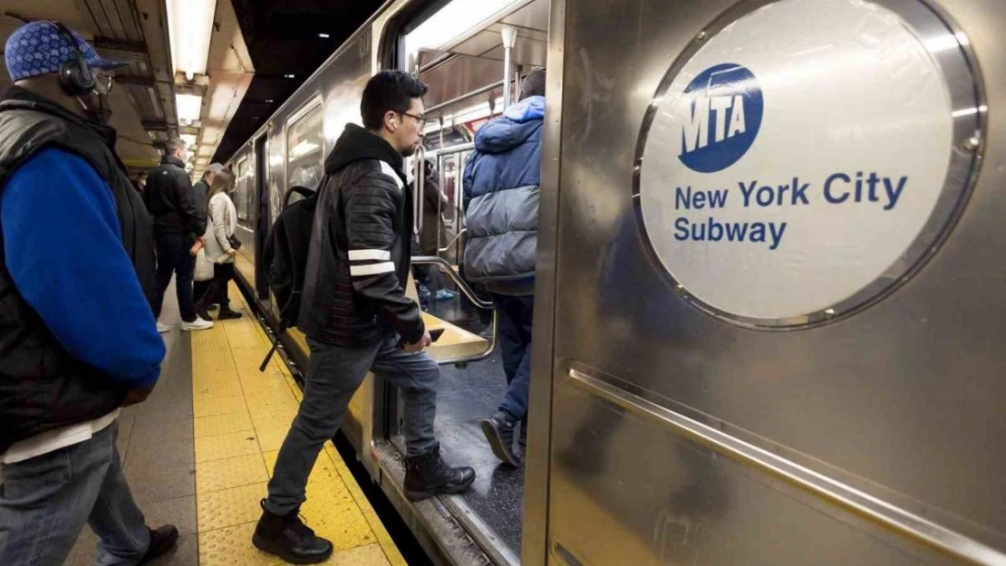 New York'ta metrolarda güvenlik önlemleri sıkılaştırılacak: 750 Ulusal Muhafız görevlendirilecek