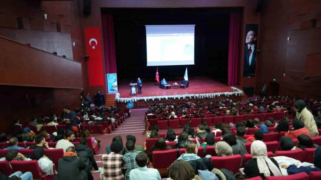 Niğde'de öğrenci ve akademisyenlere TÜBİTAK destekleri anlatıldı