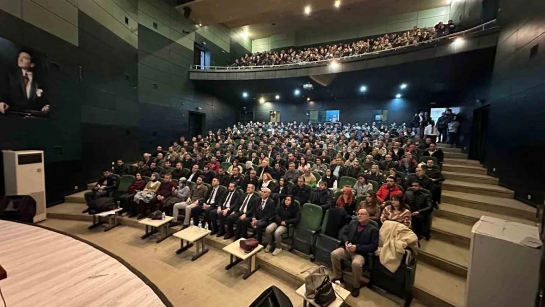 Niğde'de öğretmenlere 'erken yaşta evliliğin' hukuki boyutu anlatıldı