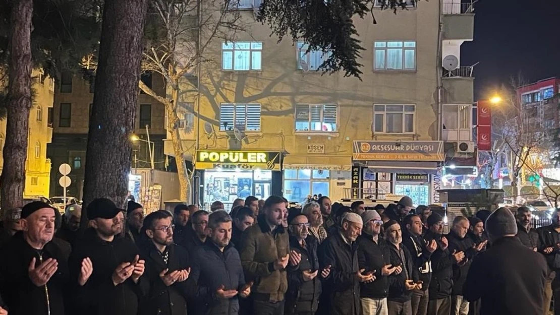 Niğde'de Şeyh Salih Aruri ve Filistinli Müslümanlar için gıyabi cenaze namazı kılındı