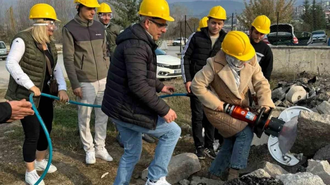 Niksar Belediyesi'nde arama kurtarma ekibi kuruldu