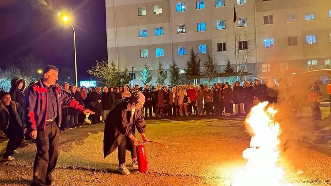 Öğrenci yurdunda yangın ve afet eğitimi