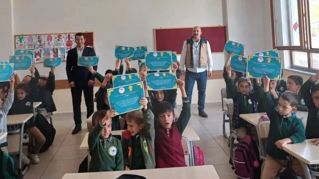 Öğrenciler gıda güvenilirliği ve israfı konularında bilgilendirildi