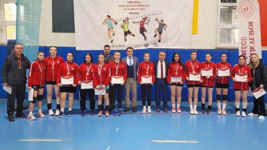 Okul sporları hentbolda yarı finalistler belli oldu