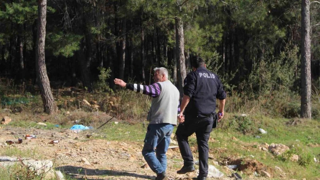 Ormanda ceset bulan çoban, ifade için bekleyince sürüsünün derdine düştü