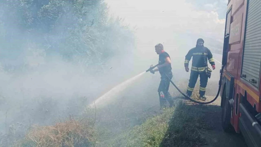 Örtü yangını büyümeden söndürüldü