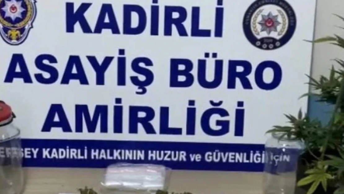 Osmaniye'de 26 yıl hapis cezası ile aranan şahıs sahte kimlikle yakalandı