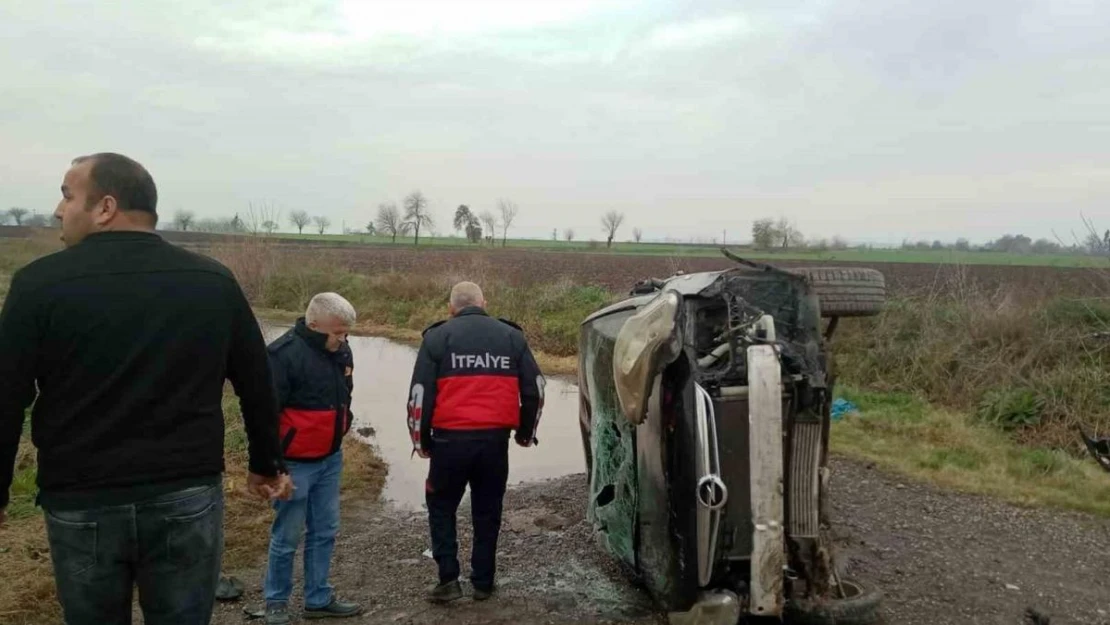 Osmaniye'de otomobil yan yattı: 1 kişi yaralandı