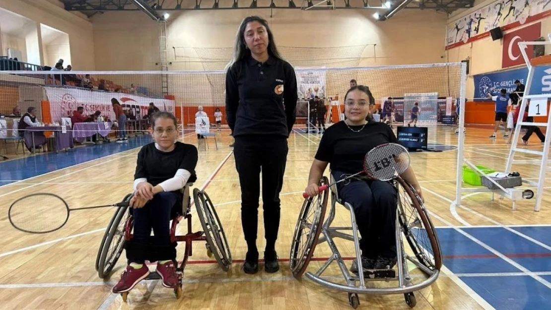 Osmaniyeli özel sporcular, Para Badminton Türkiye Şampiyonası'nda 13 madalya kazandı