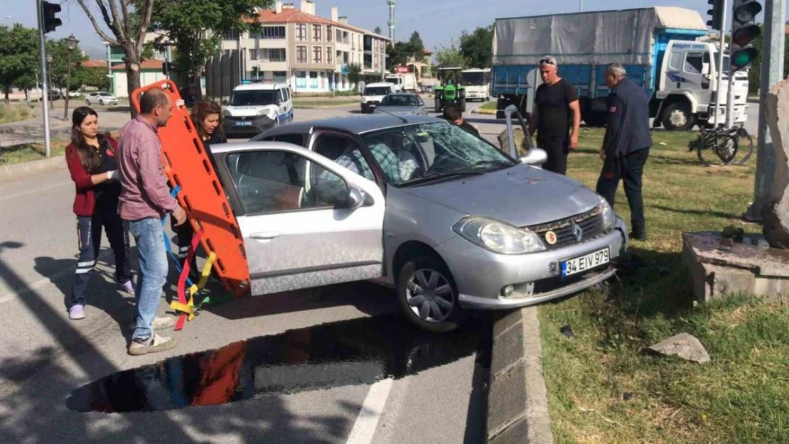 Erzincan'da kahreden kaza... Otomobilin çarptığı bisiklet sürücüsü hayatını kaybetti