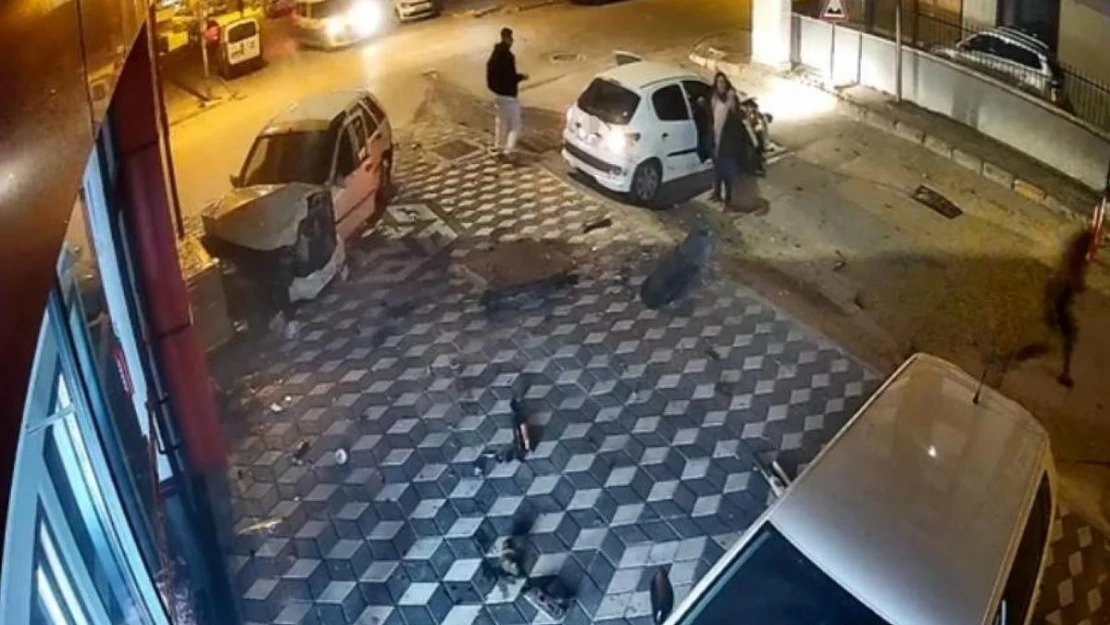 Otomobilin hurdaya döndüğü kazada sürücü kaçtı, polis kovaladı