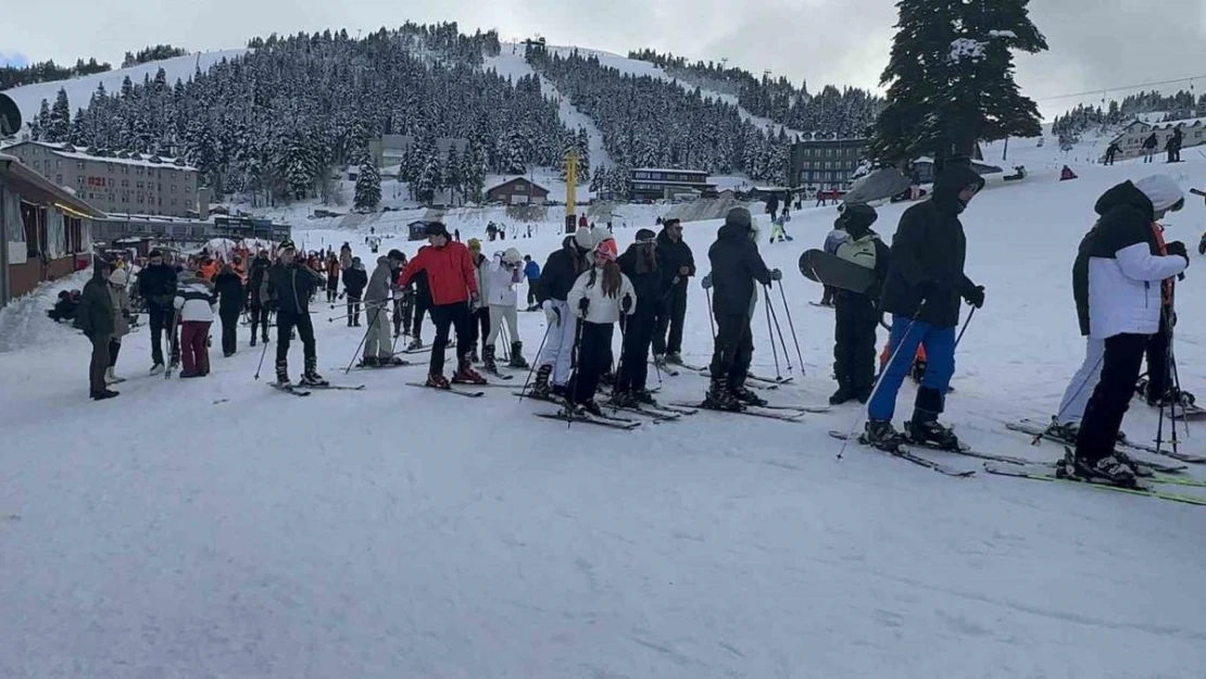 (Özel) Akın akın Uludağ'a geliyorlar...