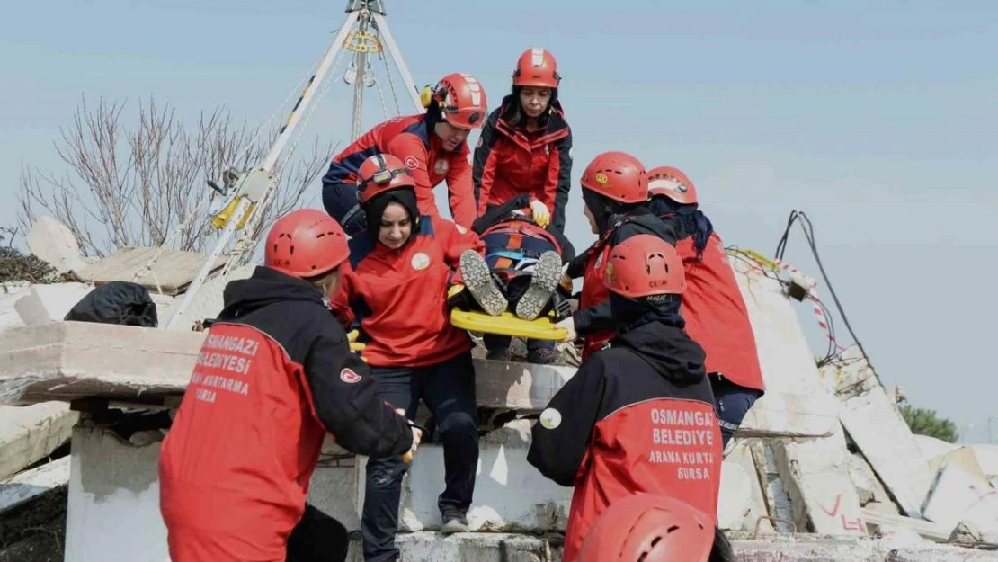 (Özel) Bu kadınlar çok farklı...Hem belediyede çalışıyor hem hayat kurtarıyorlar