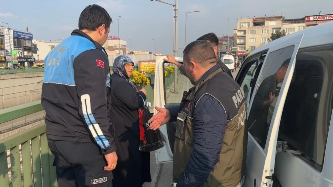 (Özel) Bursa'da dilenci operasyonu...Polis ve zabıta birer birer topladı