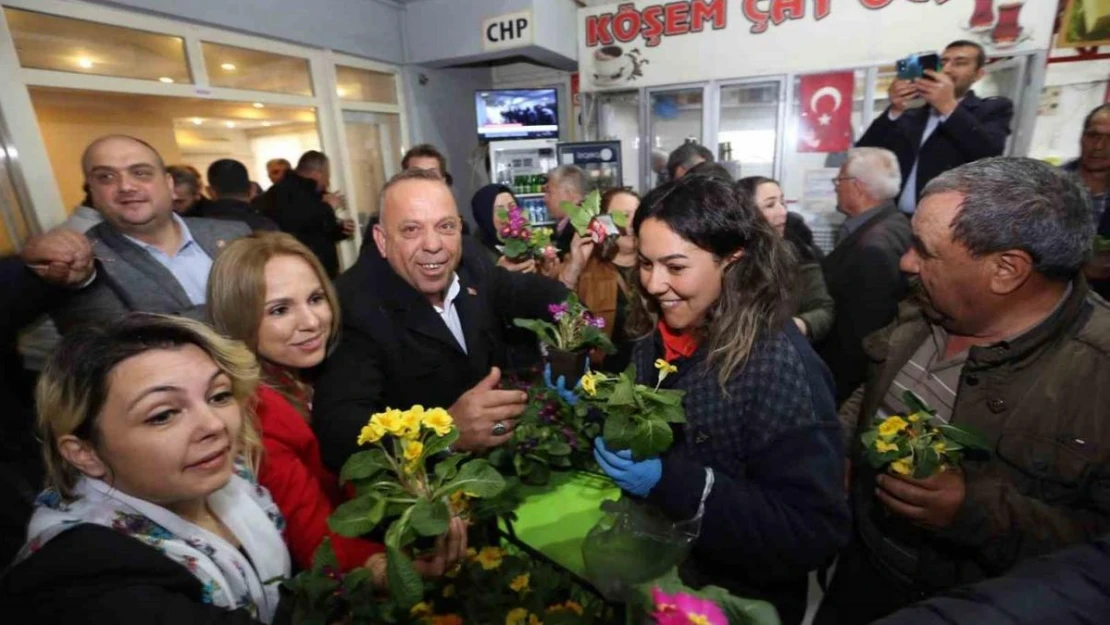 Özel'den 8 Mart'a özel kutlama