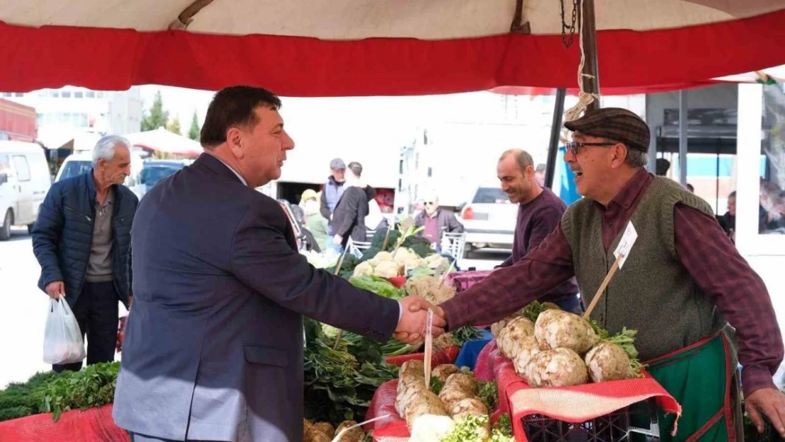 Özkan Alp'e Ihlamurkent Mahallesi'nde yoğun ilgi