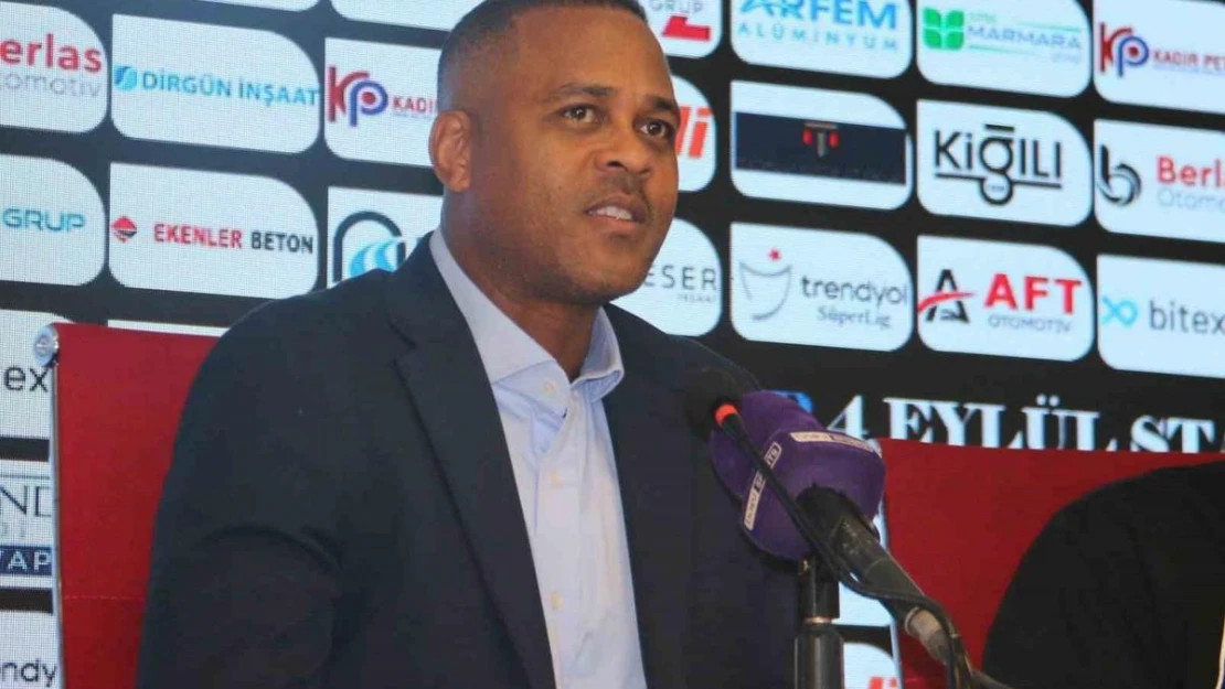 Patrick Kluivert: 'Sonuçtan memnun değilim'