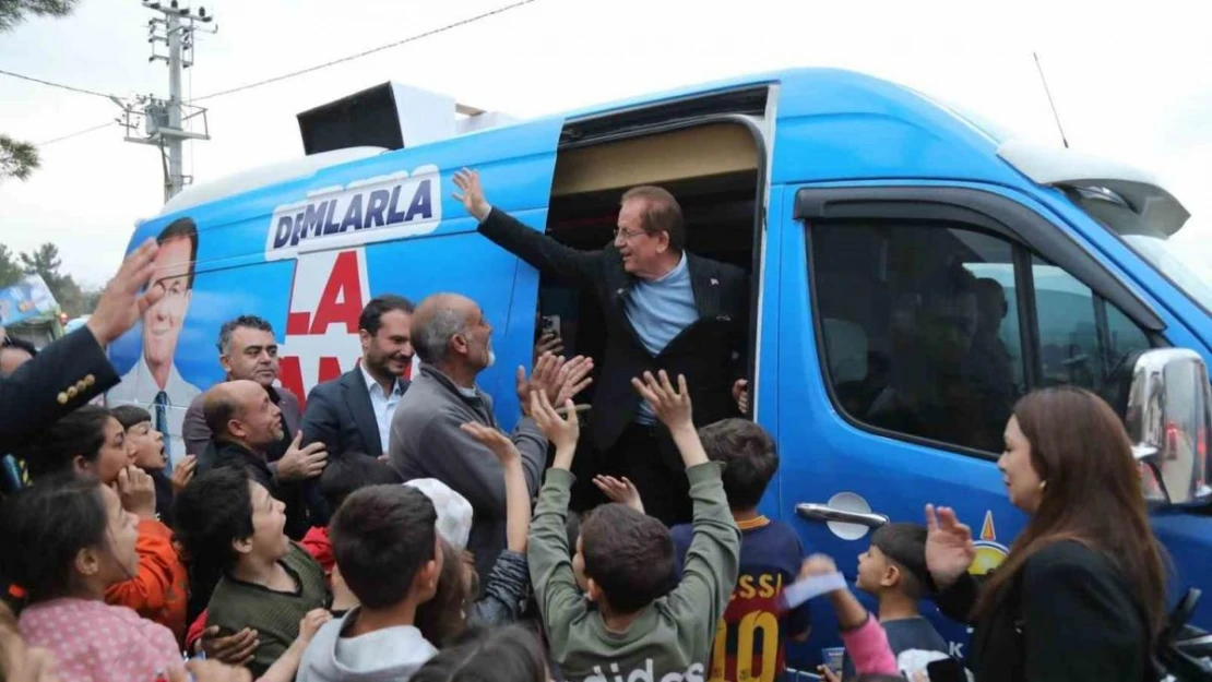 Pekdemir kırsal mahallerde coşkuyla karşılandı