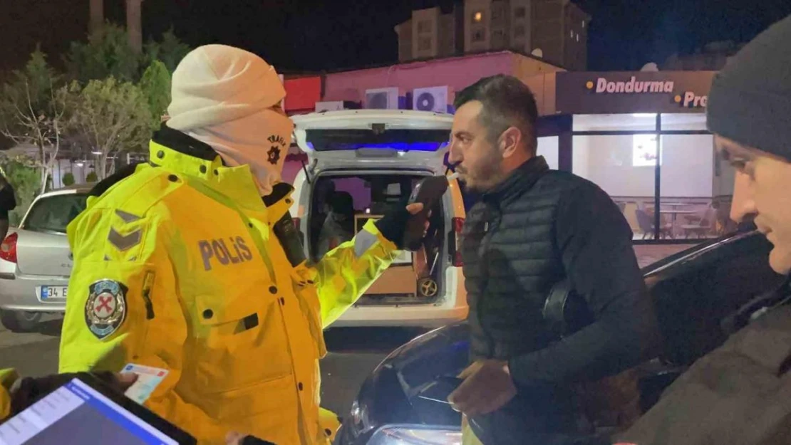 Polis ekiplerinden alkol denetimi: '7 yıldır bu anı bekliyorum'