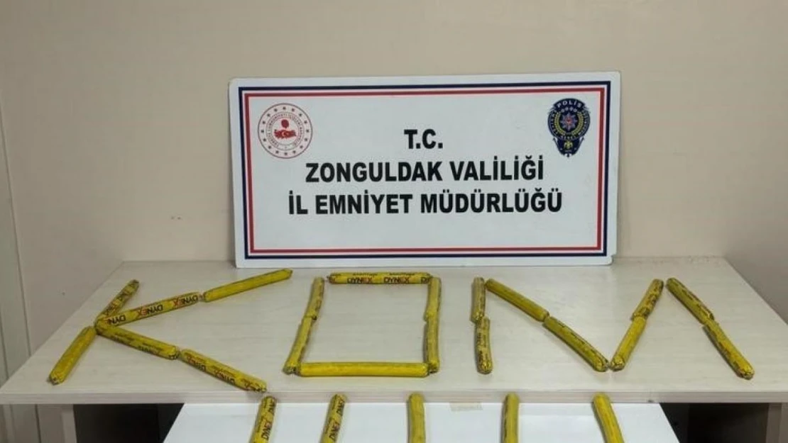 Polisin durdurduğu araçtan dinamit ele geçirildi