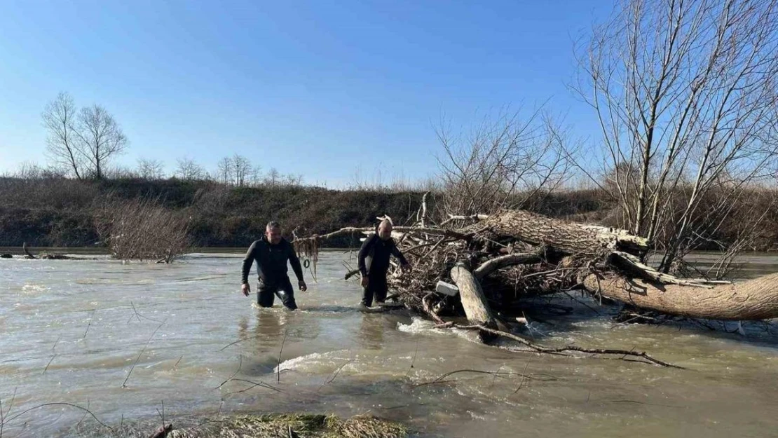 Sakarya Nehri'nde cesedi bulunmuştu: Eşi ve oğlu gözaltına alındı