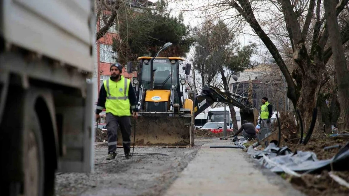 Sakarya'nın kalbindeki en eski cadde, yeni yaşam alanına dönüşüyor