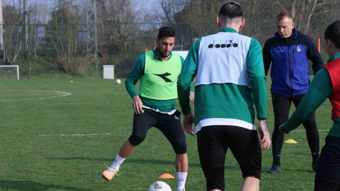 Sakaryaspor, Adanaspor mesaisine başladı