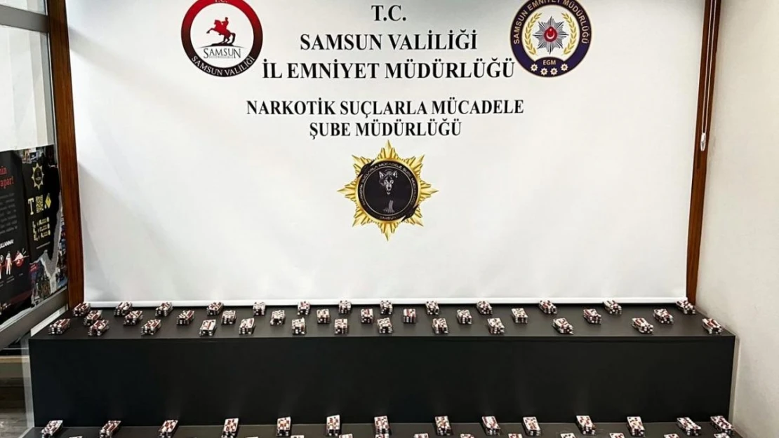 Samsun'da 2 kişi 4 bin 421 adet sentetik ecza ile yakalandı