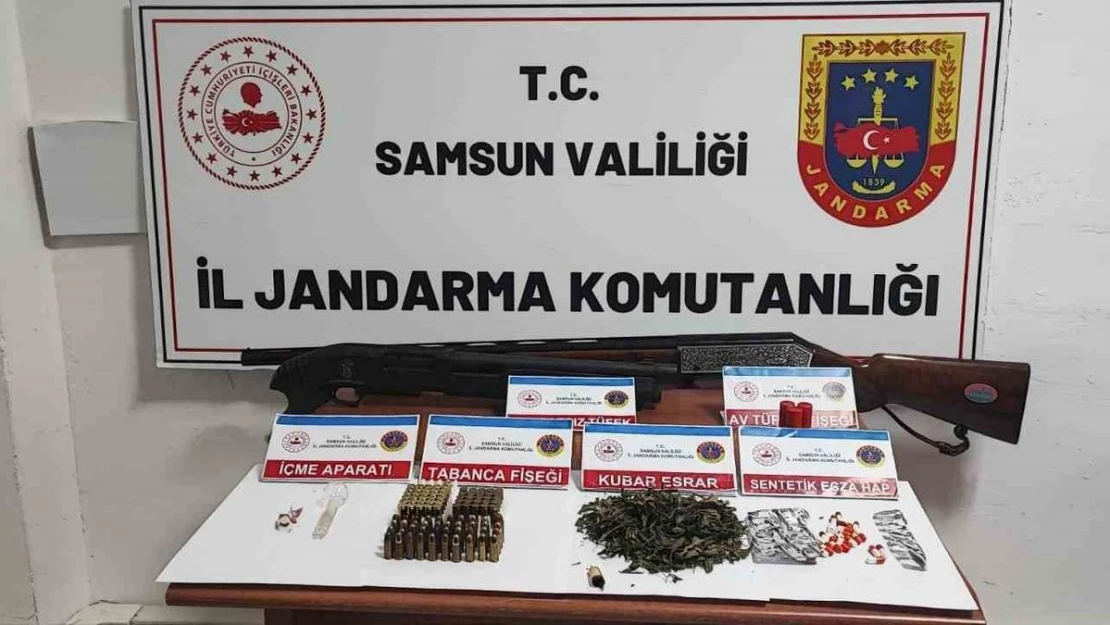 Samsun'da bir evde uyuşturucu ve silah ele geçirildi