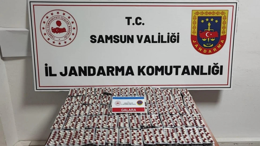 Samsun'da jandarma 2 bin 872 adet sentetik ecza ele geçirdi