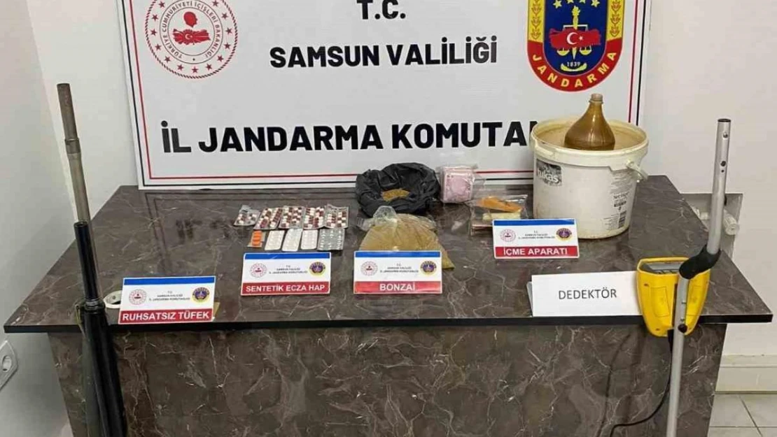 Samsun'da jandarma 500 gram bonzai ele geçirdi