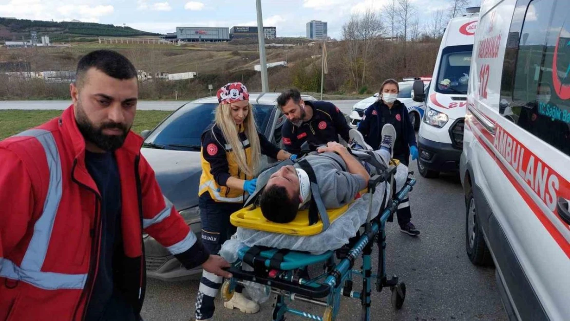 Samsun'da otomobil kamyona arkadan çarptı: 2 yaralı