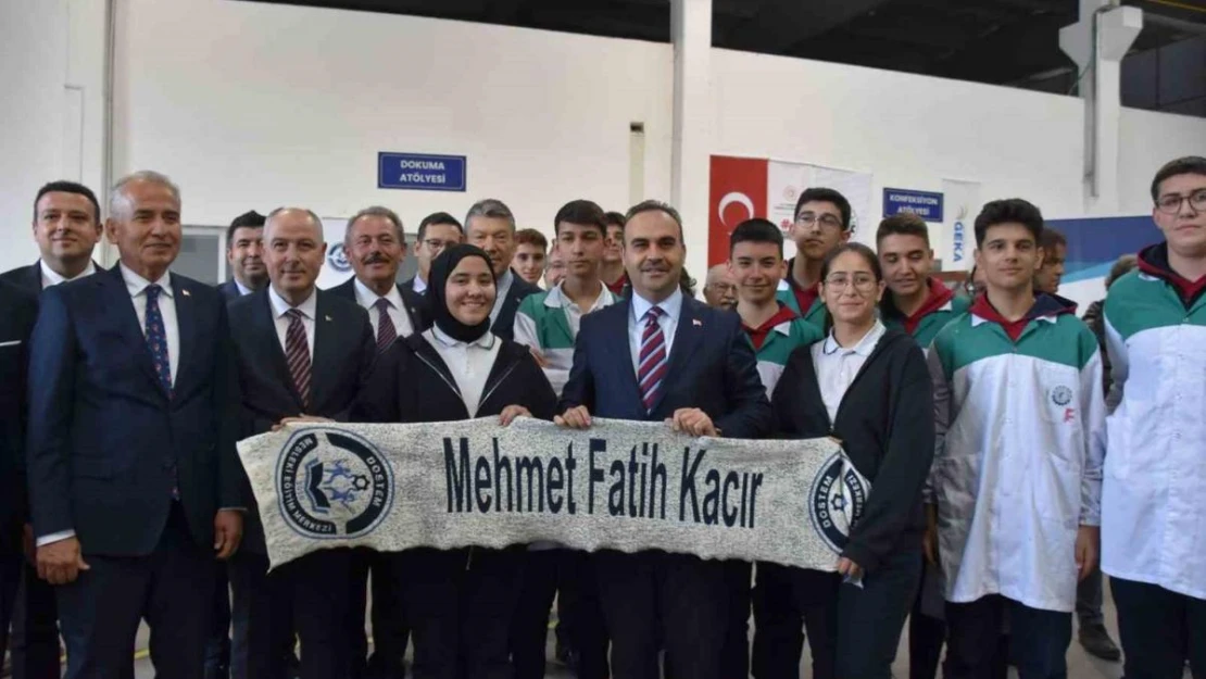 Sanayi Bakanı Kacır'dan Denizli OSB'ye teknopark müjdesi