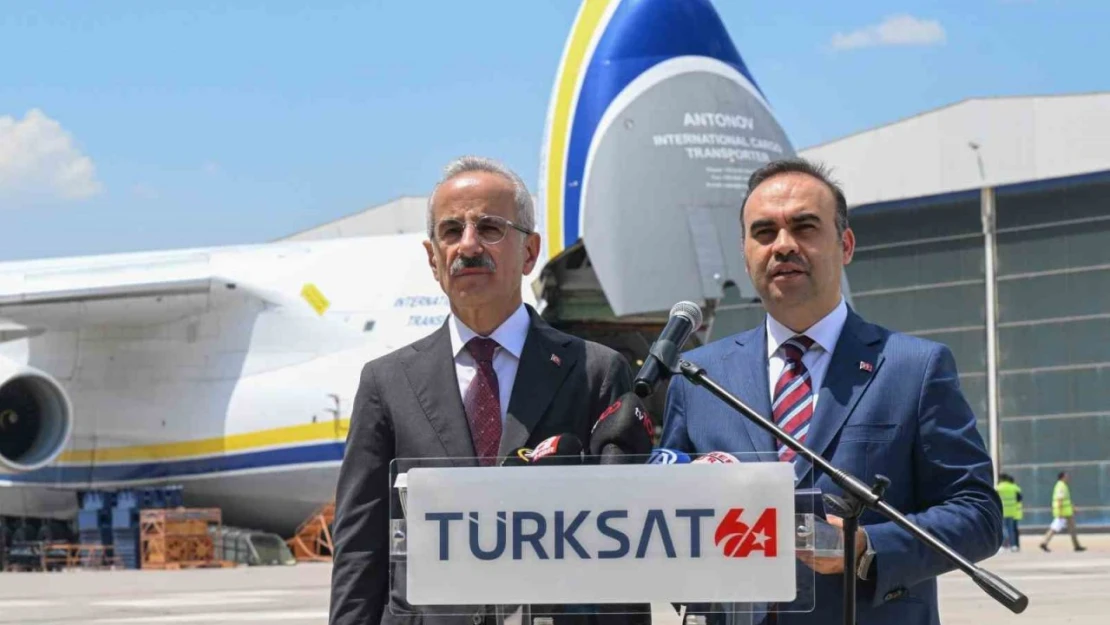 Sanayi ve Teknoloji Bakanı Kacır: 'Türkiye haberleşme uydusu üreten 11 ülkeden biri'