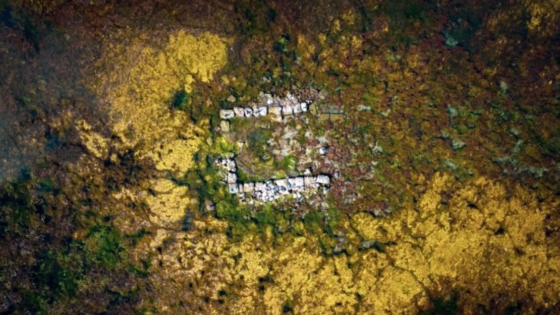 Sapanca Gölü'nde su çekildi: Tarihi yapı ortaya çıktı