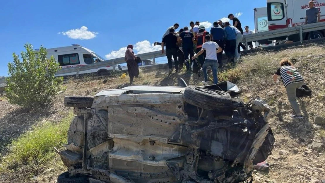 Malatya'da otomobil şarampole uçtu