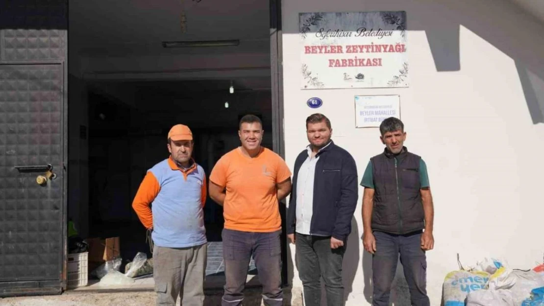 Seferihisar Belediyesi Zeytinyağı Fabrikası üreticiye can simidi oldu