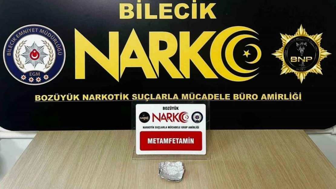 Şehirlerarası otobüs yolculuğunda uyuşturucu alarmı ekipleri harekete geçirdi