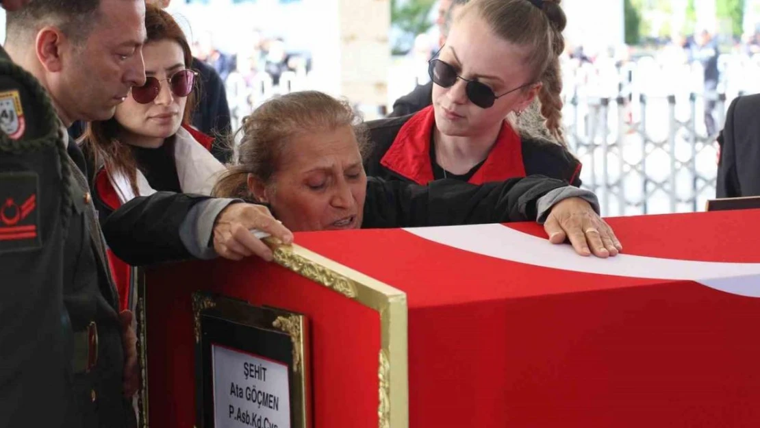 Şehit Astsubay Kıdemli Çavuş Ata Göçmen son yolculuğuna uğurlandı